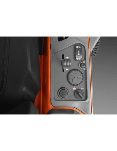 Rider ogrodowy Husqvarna RC320Ts AWD