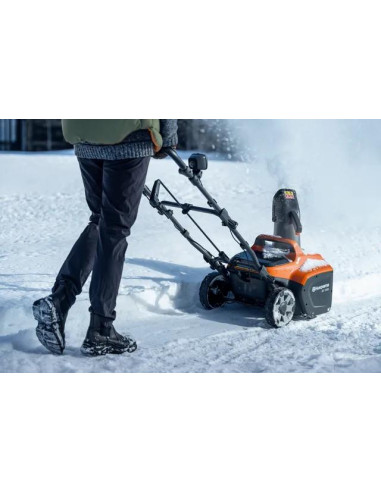 Odśnieżarka Husqvarna ST 143i