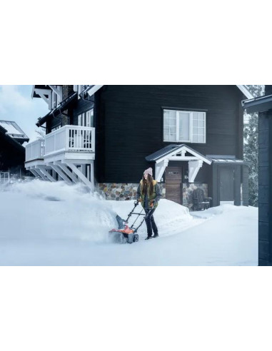 Odśnieżarka Husqvarna ST 143i